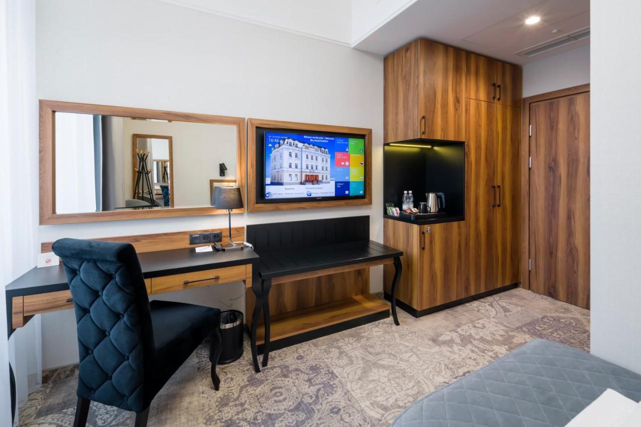 Sky Hotel 4*